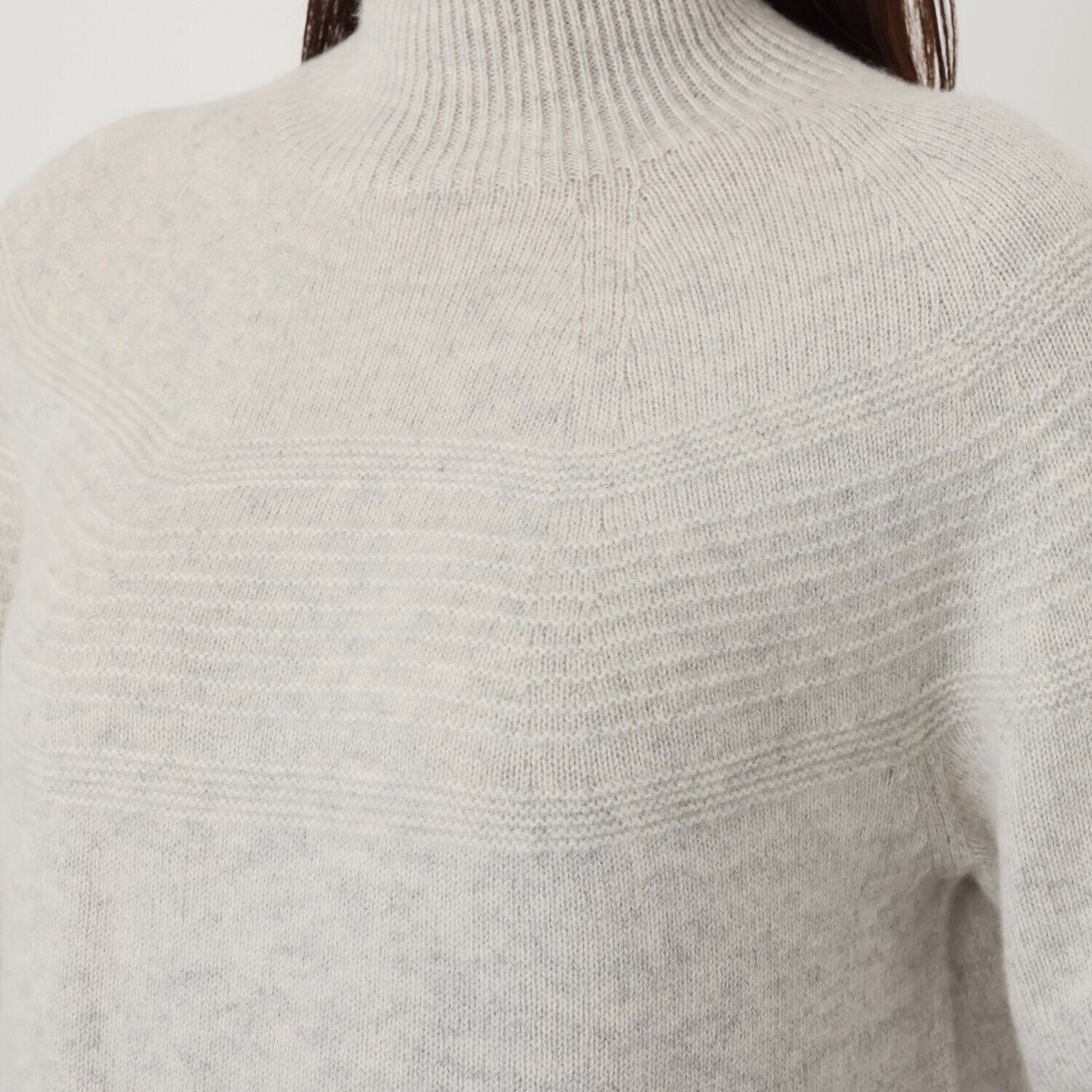 ルーエン　ローズ 日本製 内モンゴル産 カシミヤ１００％ 地柄ボーダー ハイネックワンピース