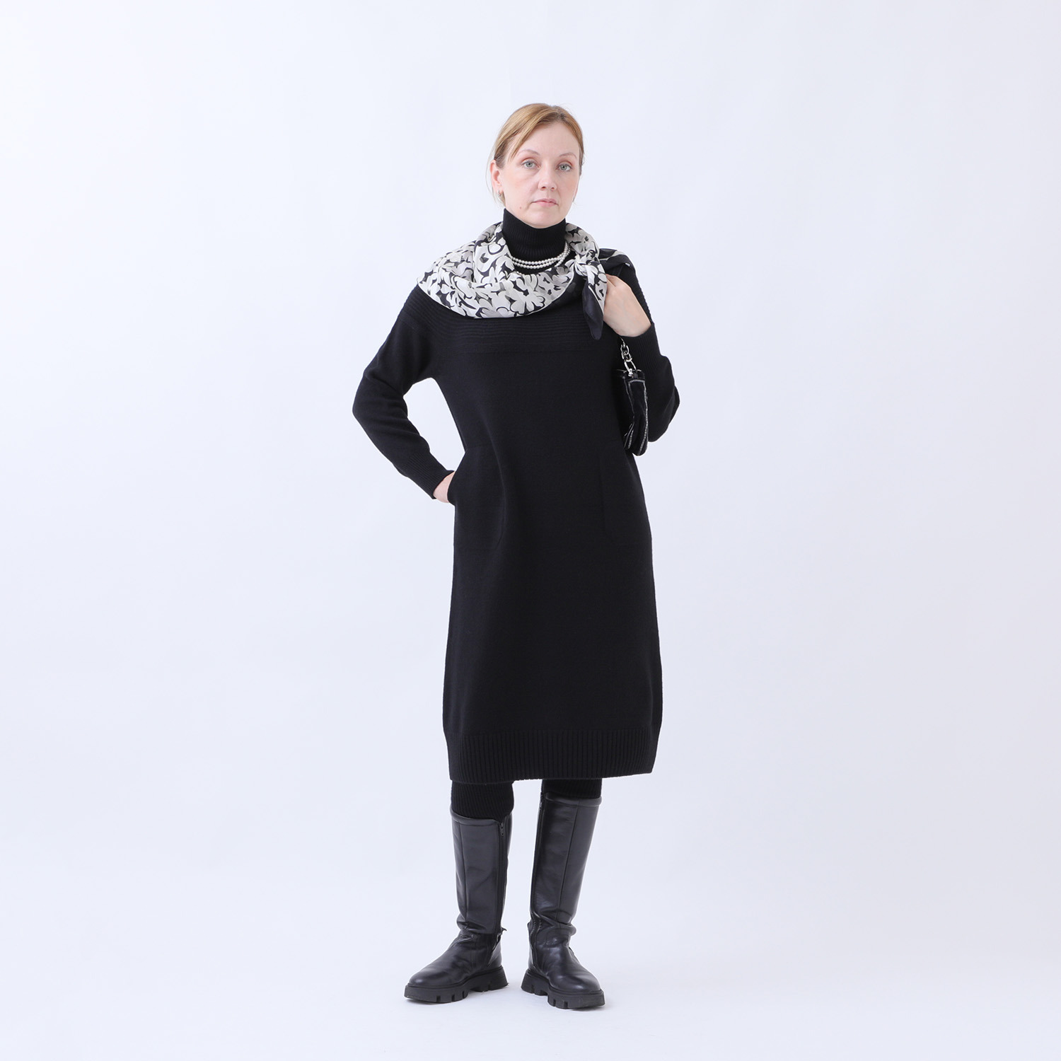 ルーエン　ローズ 日本製 内モンゴル産 カシミヤ１００％ 地柄ボーダー ハイネックワンピース