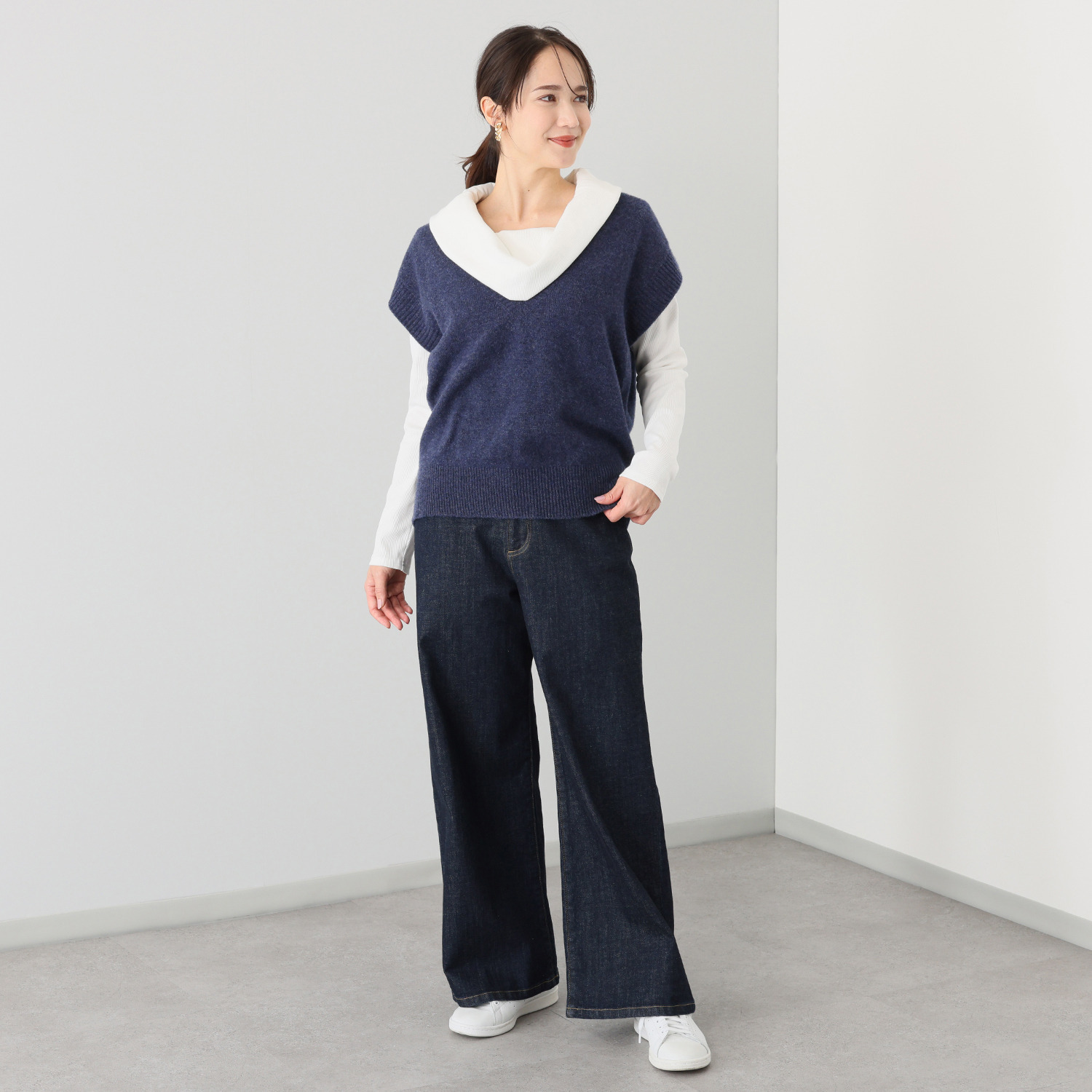 サ・アンノ 日本製 ラムウール・カシミヤ Ｖネックジレ