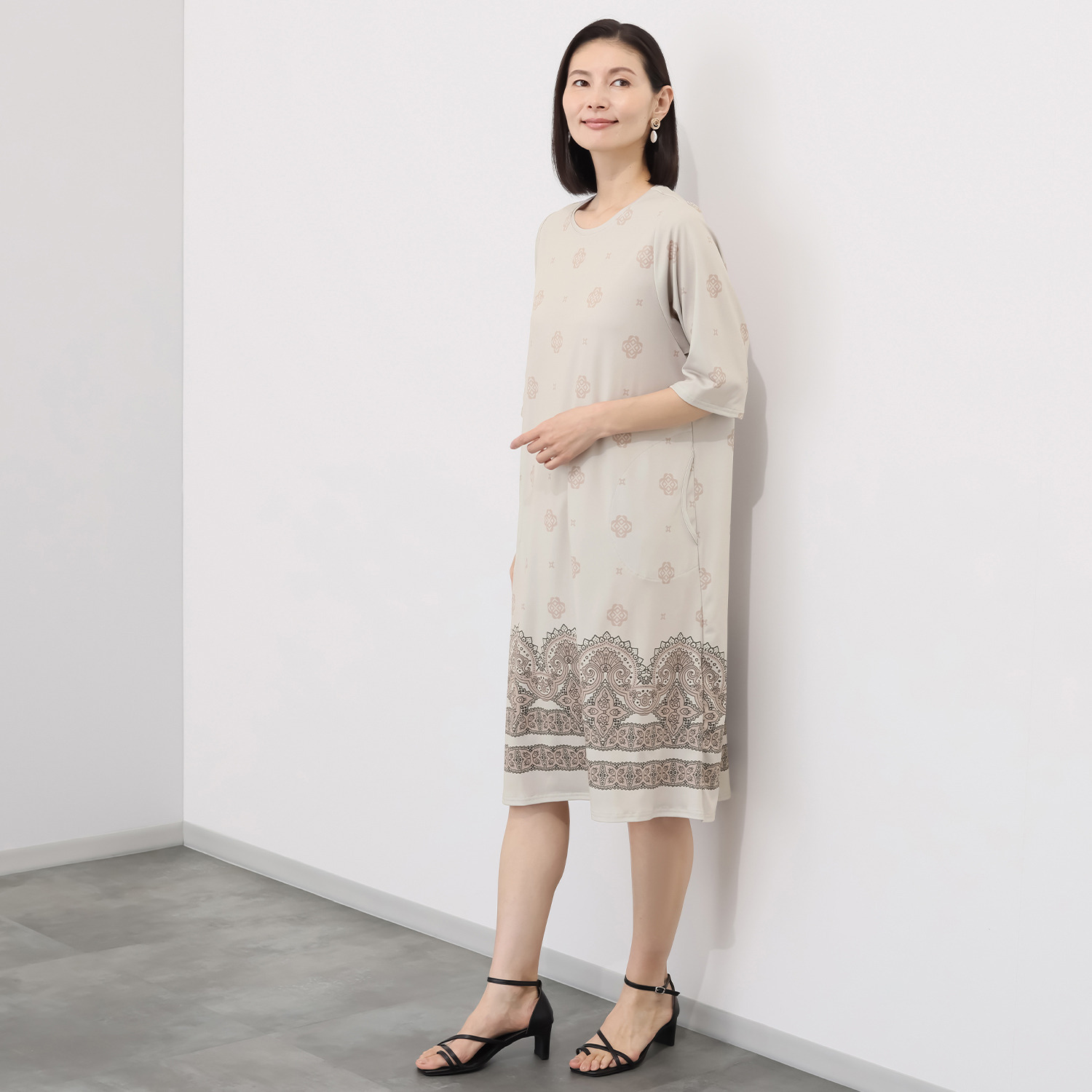 ダジュール 快適ストレッチ素材 コクーンシルエット ワンピース