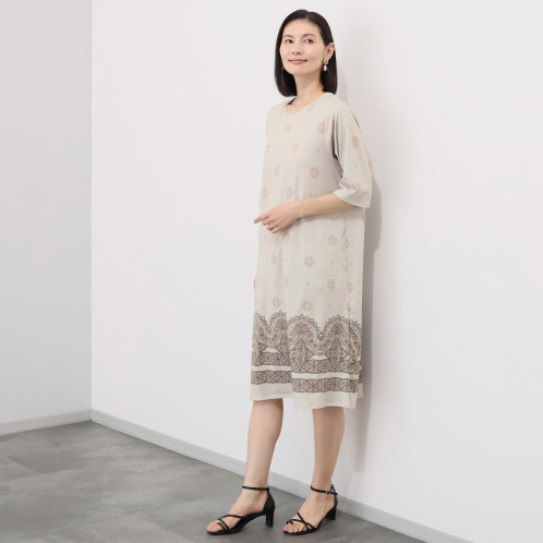 ダジュール　快適ストレッチ素材　コクーンシルエット　ワンピース