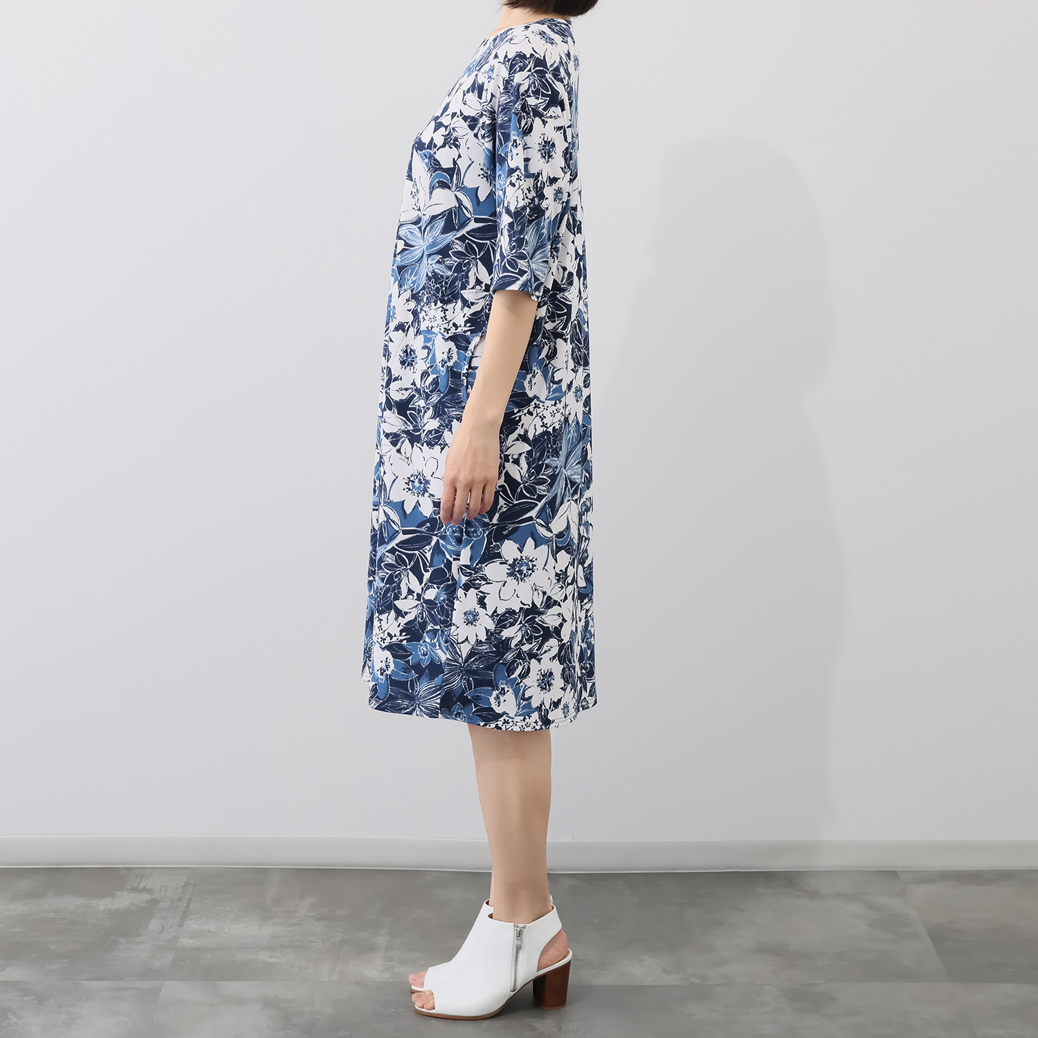 ダジュール 快適ストレッチ素材 コクーンシルエット ワンピース