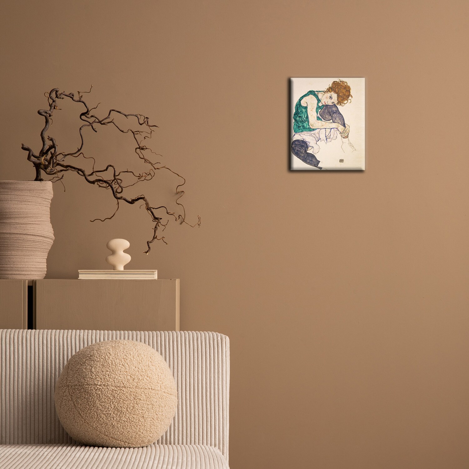 インテリアアート 左足をあげて座ってる女 ＜約２７×２２ｃｍ＞