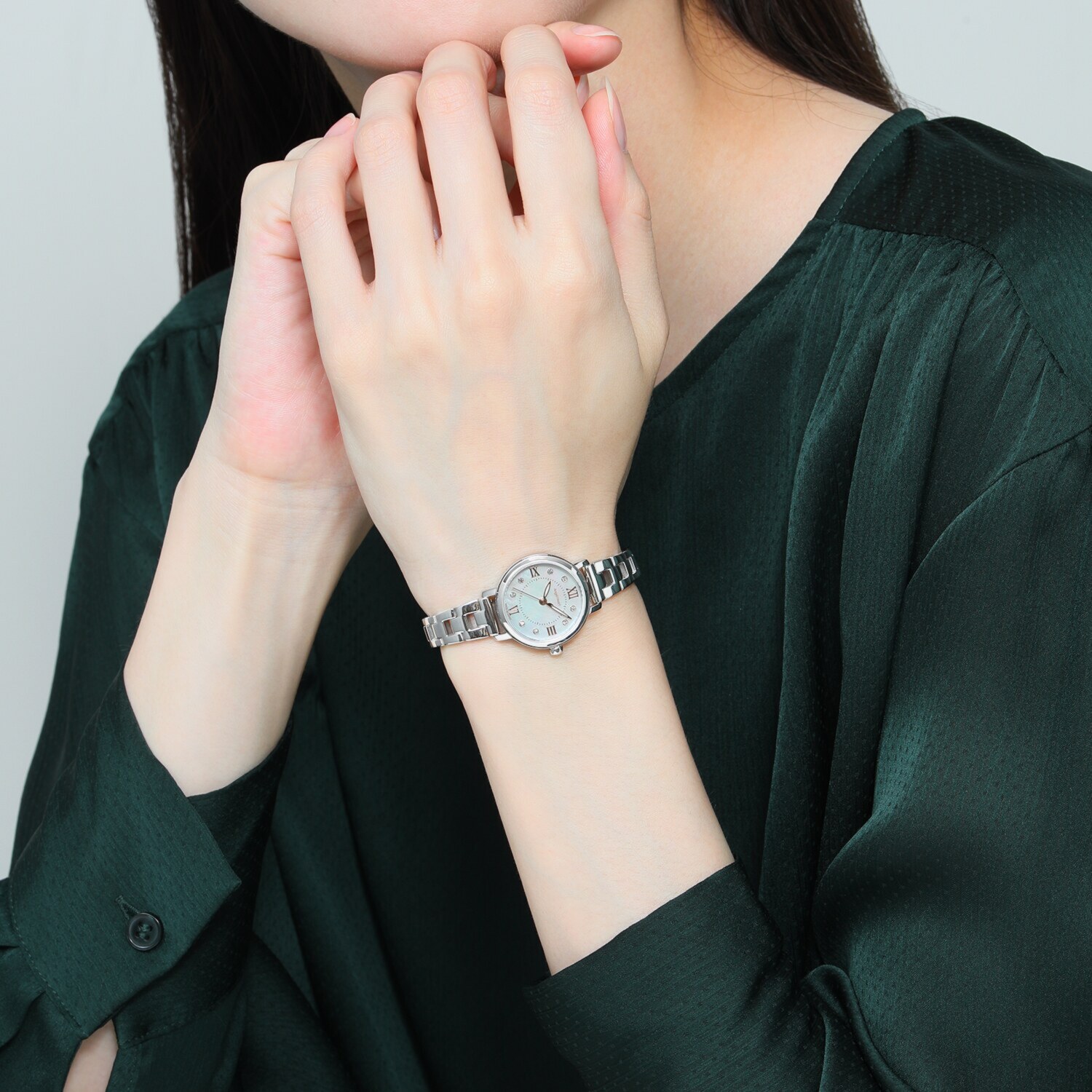 エンジェルハート サクラタイム ＣＺ ラウンドフェイス ソーラーウォッチ ＜シルバーカラー＞