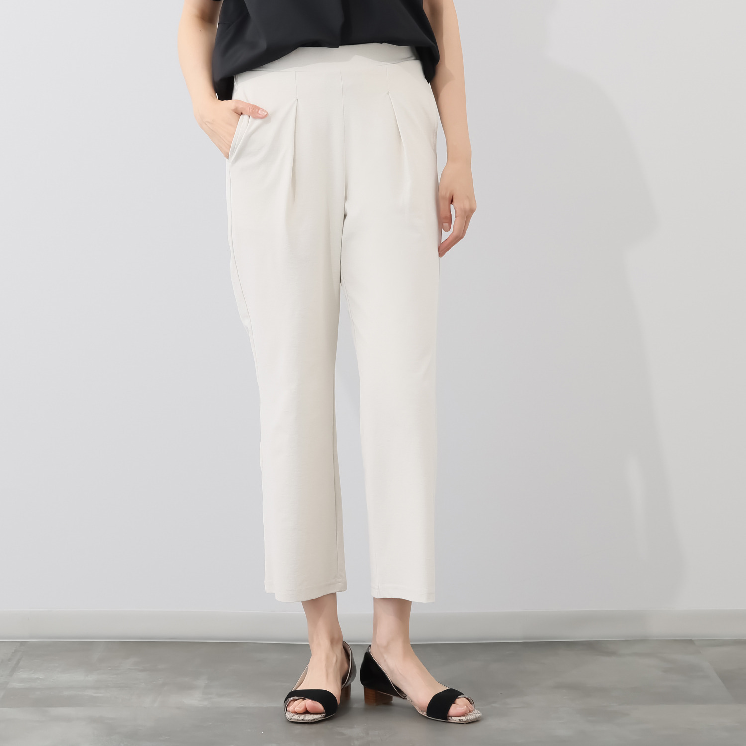 フィラ ＵＶカット・吸水速乾 セミワイド クロップトパンツ