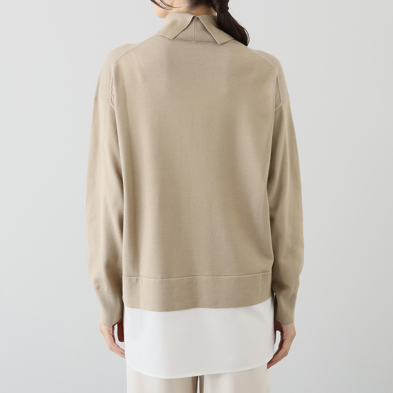 元町ゼラール なめらか＆艶やか素材 スリットハイネック レイヤードデザイン ニットプルオーバー