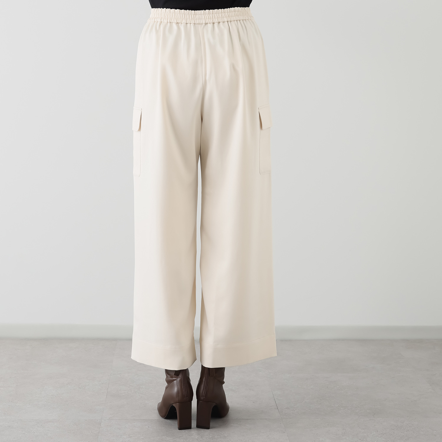 元町ゼラール とろみ＆きれい見えサテン カーゴデザイン 上品サテンパンツ