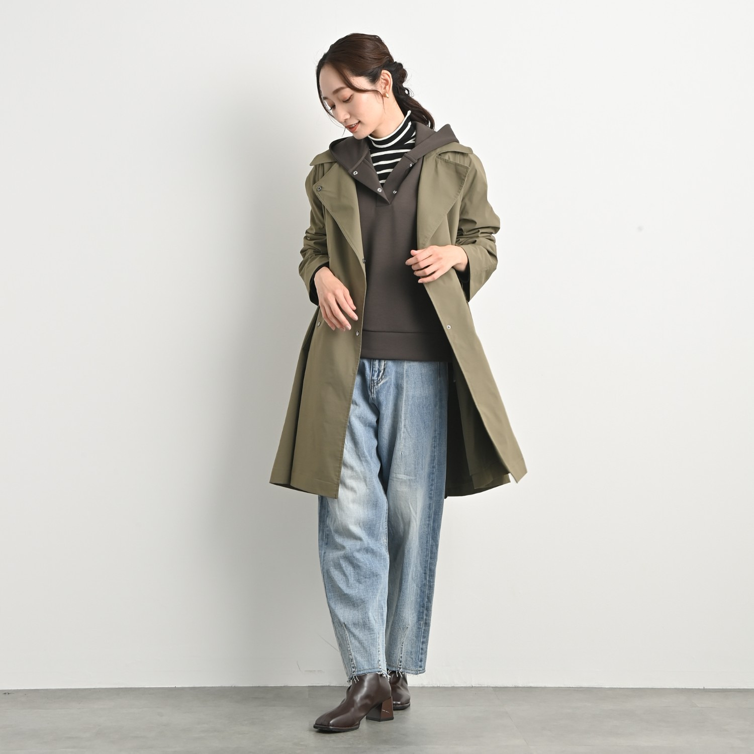 元町ゼラール もっちりきれいめ ジャージー フロントスリットデザイン 上品フーディー プルオーバー