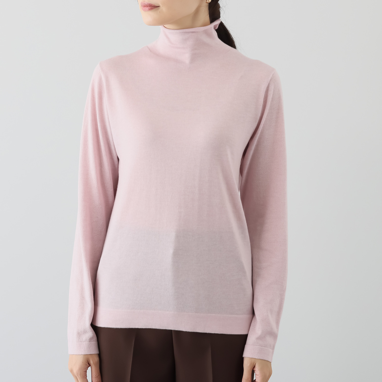 元町ゼラール なめらか＆きれい見え 洗える！　シルク混 ハイゲージニット ハイネックプルオーバー