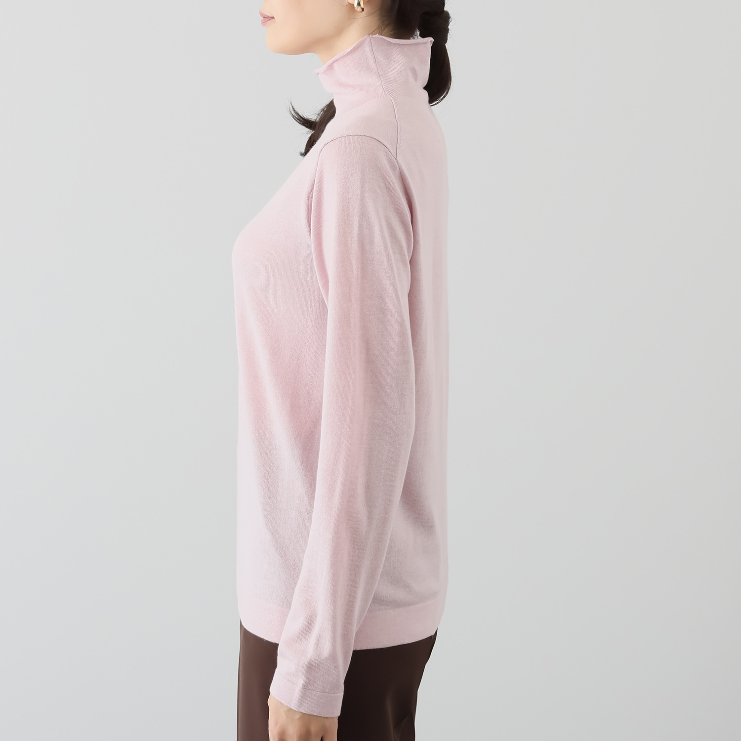 元町ゼラール なめらか＆きれい見え 洗える！　シルク混 ハイゲージニット ハイネックプルオーバー