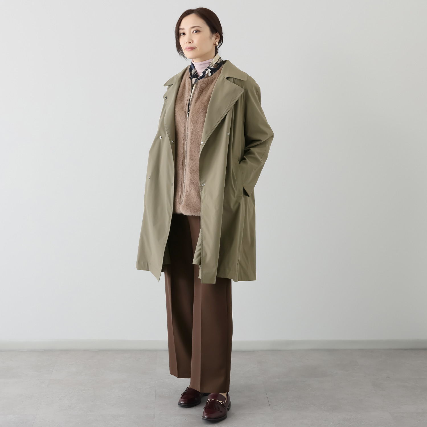 元町ゼラール 着回し抜群で大活躍！ フェイクファーベスト付 はっ水＆軽量ストレッチ ダブルフロントコート