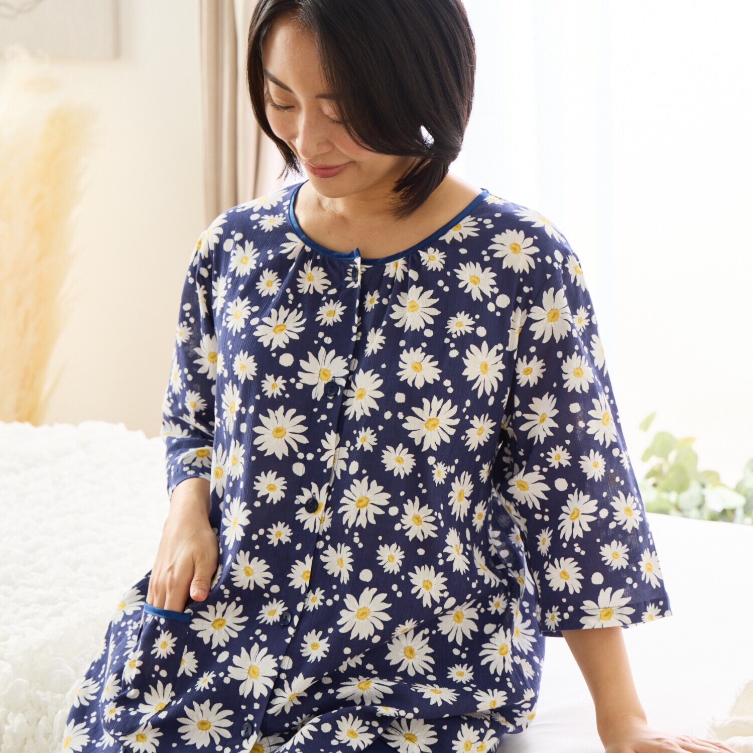 ＷＩＮＤ 高島ちぢみ ストレッチ楊柳 マーガレット柄パジャマ