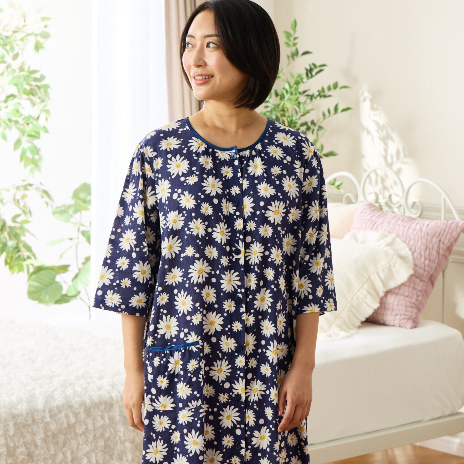 ＷＩＮＤ 高島ちぢみ ストレッチ楊柳 マーガレット柄ワンピース