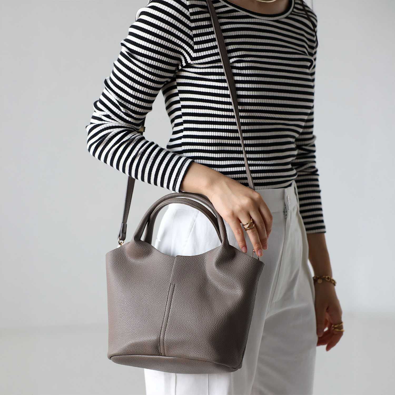 グッシオイタリー ポーチ付 ２ウェイ ミニハンドバッグ