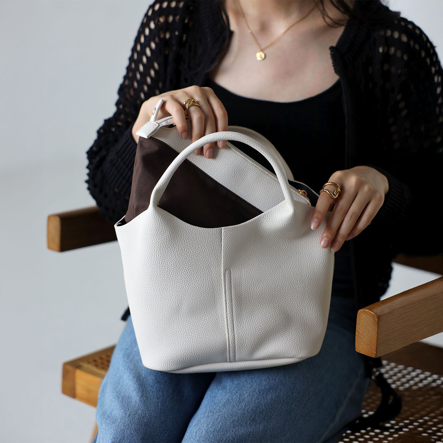 グッシオイタリー ポーチ付 ２ウェイ ミニハンドバッグ