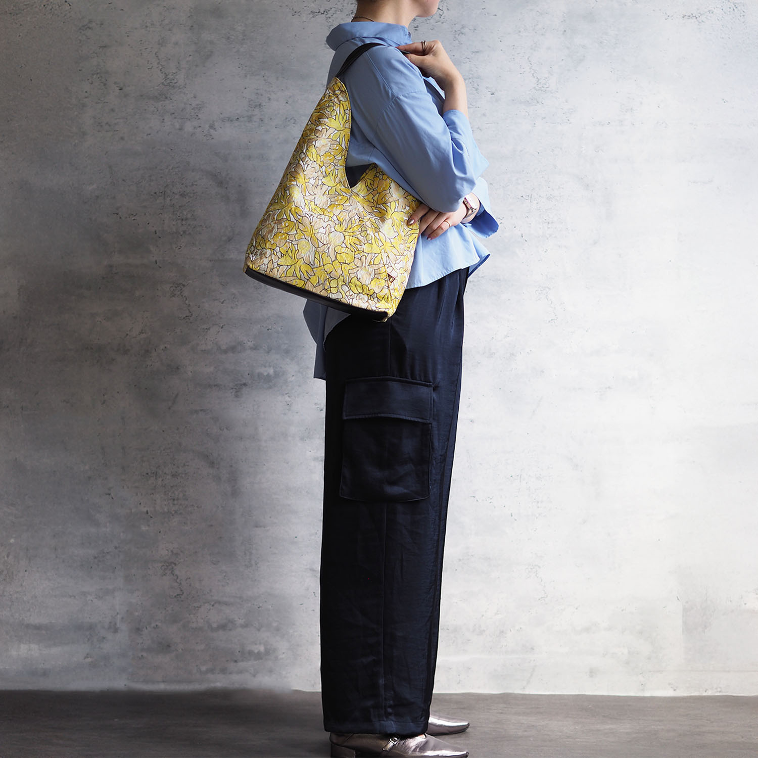 グッシオイタリー 花柄ジャガード Ｖカットトートバッグ