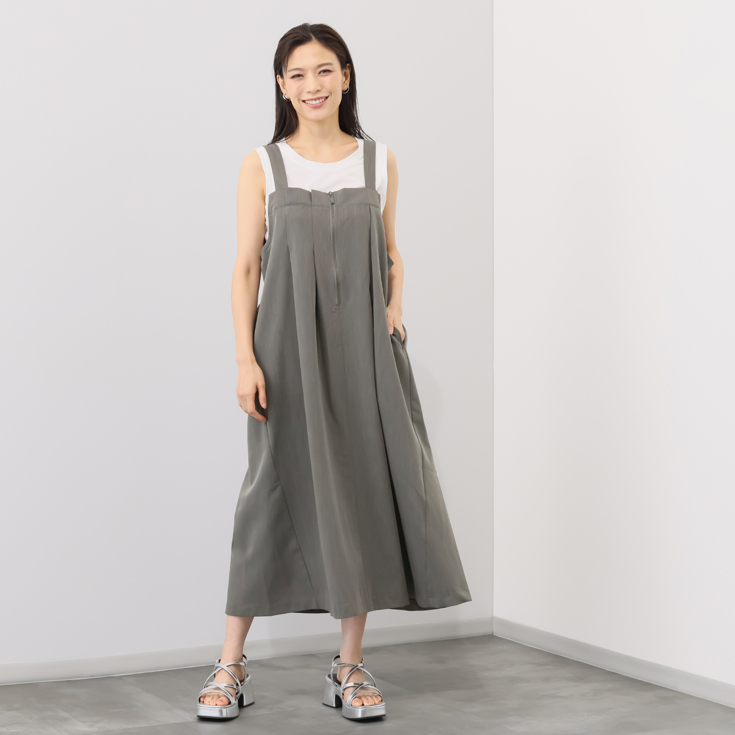 ヨウゾウカタブキ アシンメトリータック フロントファスナー ジャンパースカート