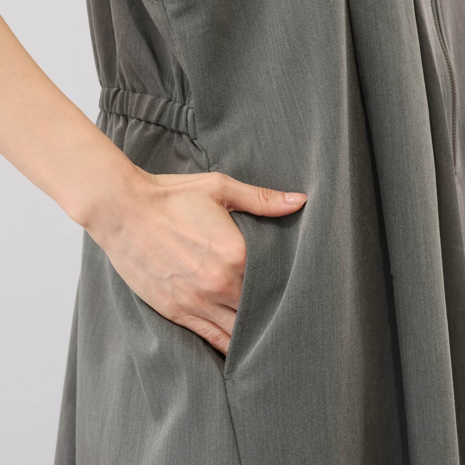 ヨウゾウカタブキ アシンメトリータック フロントファスナー ジャンパースカート