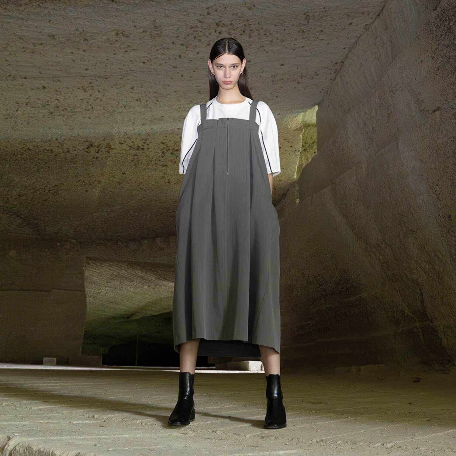 ヨウゾウカタブキ アシンメトリータック フロントファスナー ジャンパースカート