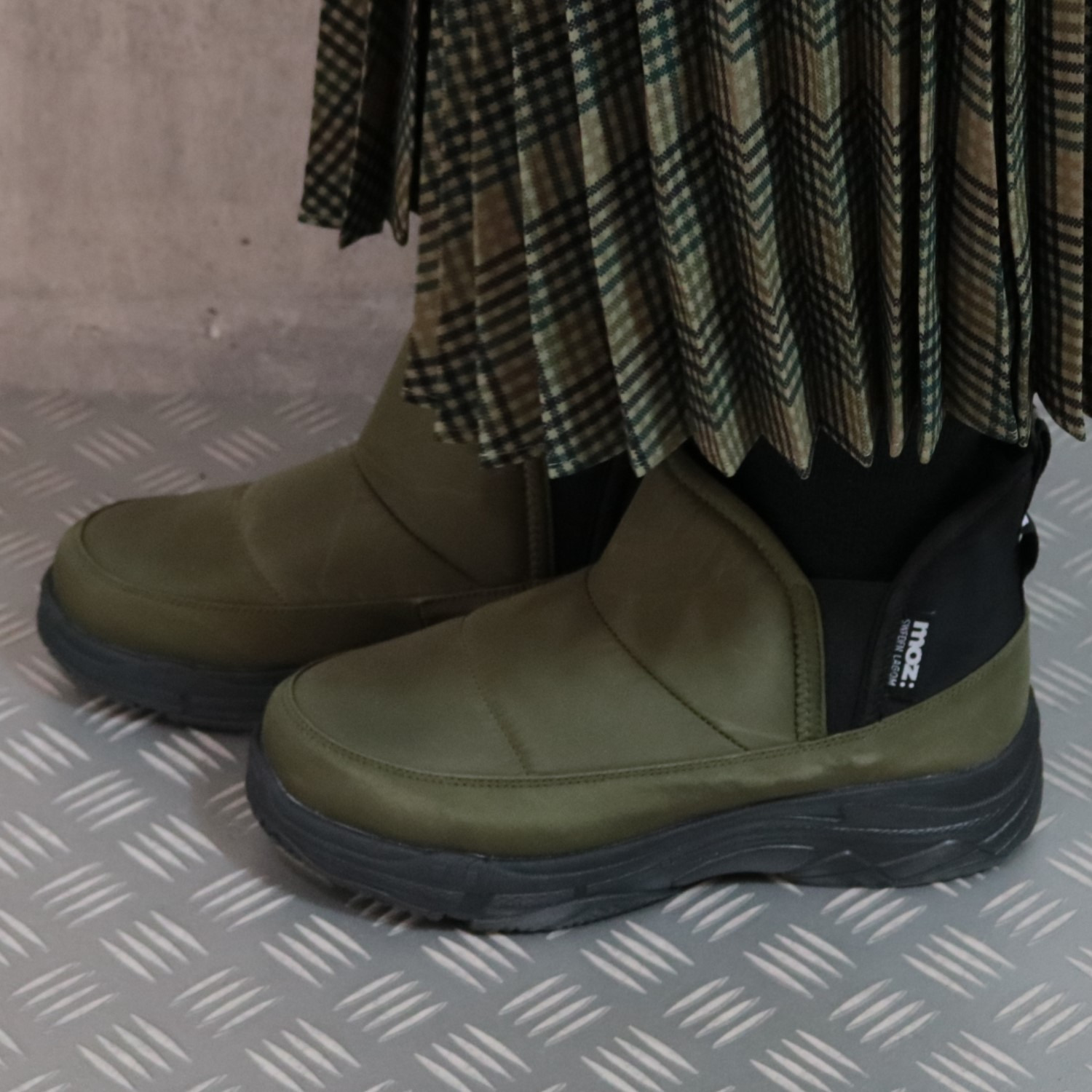 モズ はっ水・防水・軽量！ ワンステップで履ける らくらく快適ブーツ