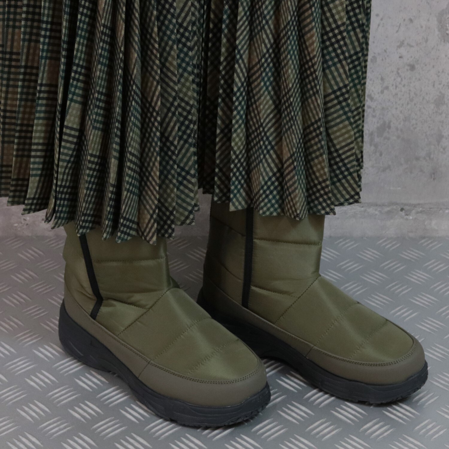 モズ はっ水・防水・軽量！ しっかり包む あったかロングブーツ