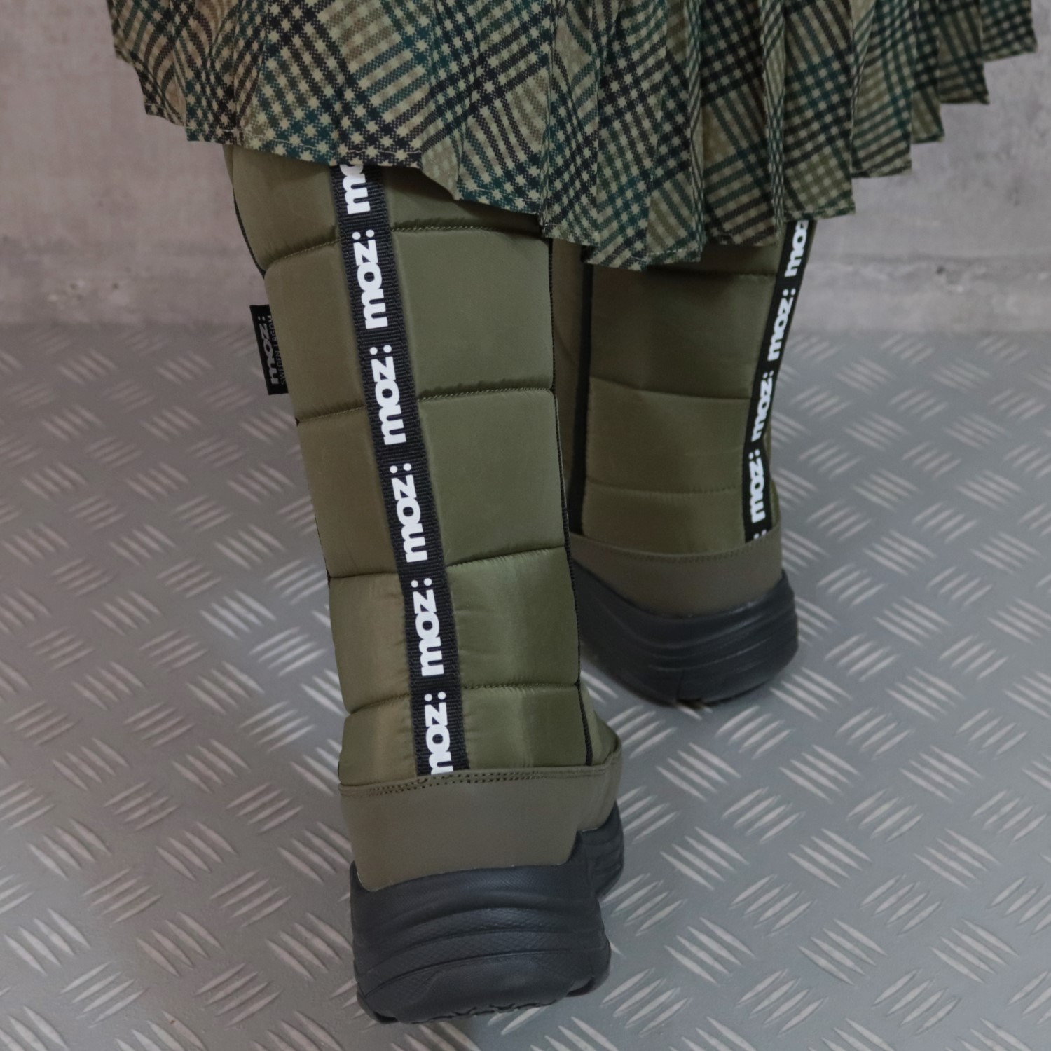 モズ はっ水・防水・軽量！ しっかり包む あったかロングブーツ