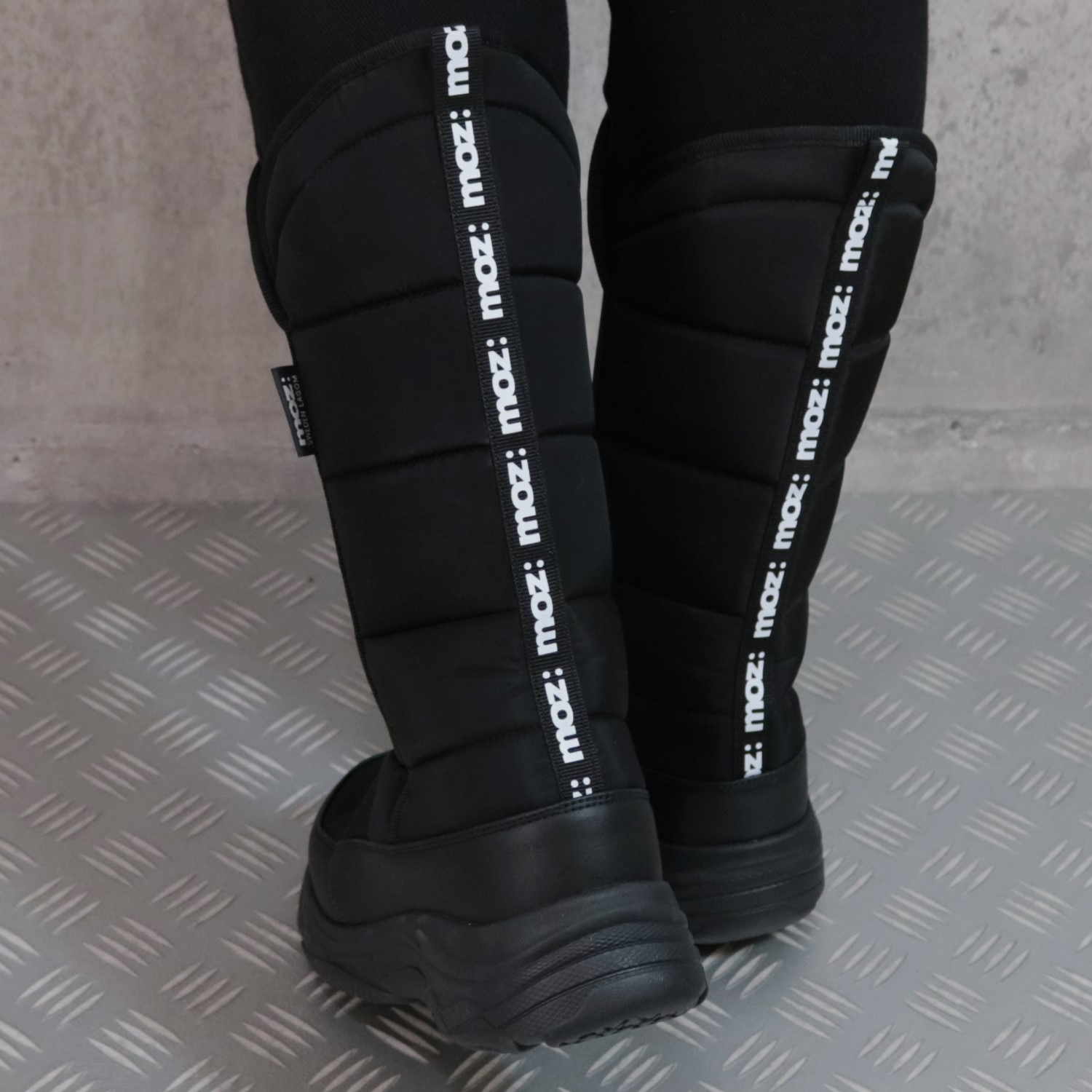 モズ はっ水・防水・軽量！ しっかり包む あったかロングブーツ