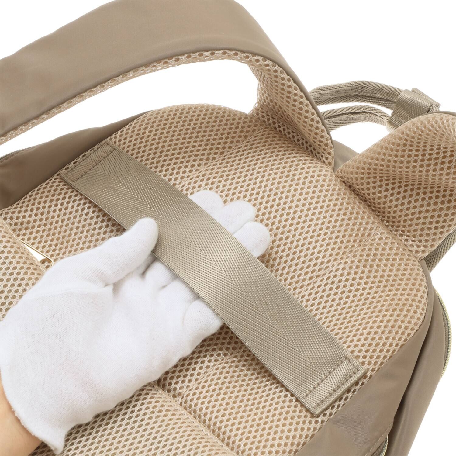 ウィズエイブル 身幅に収まる １７ポケット 多機能リュック