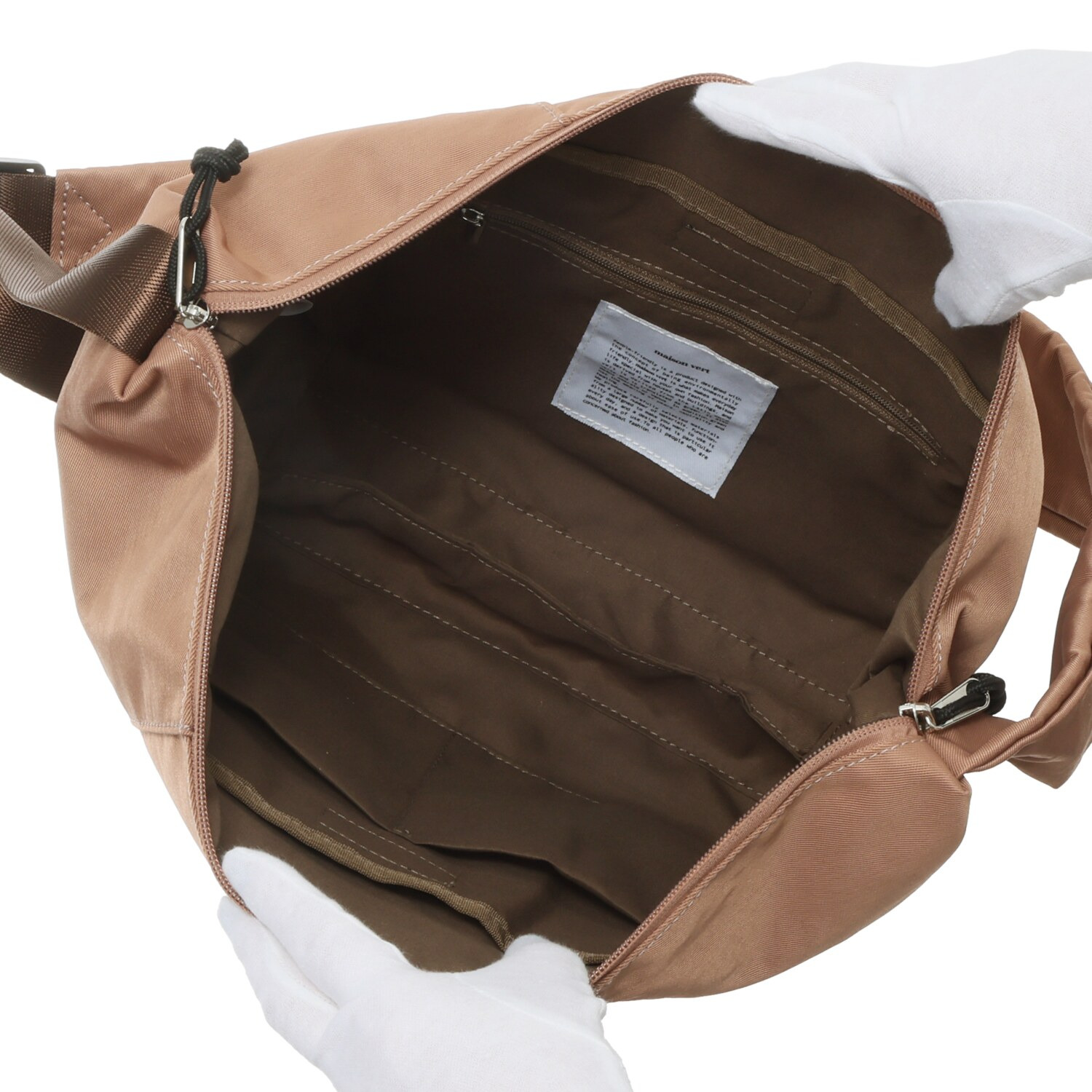 メゾンヴェール はっ水ナイロン 多収納 ショルダーバッグ