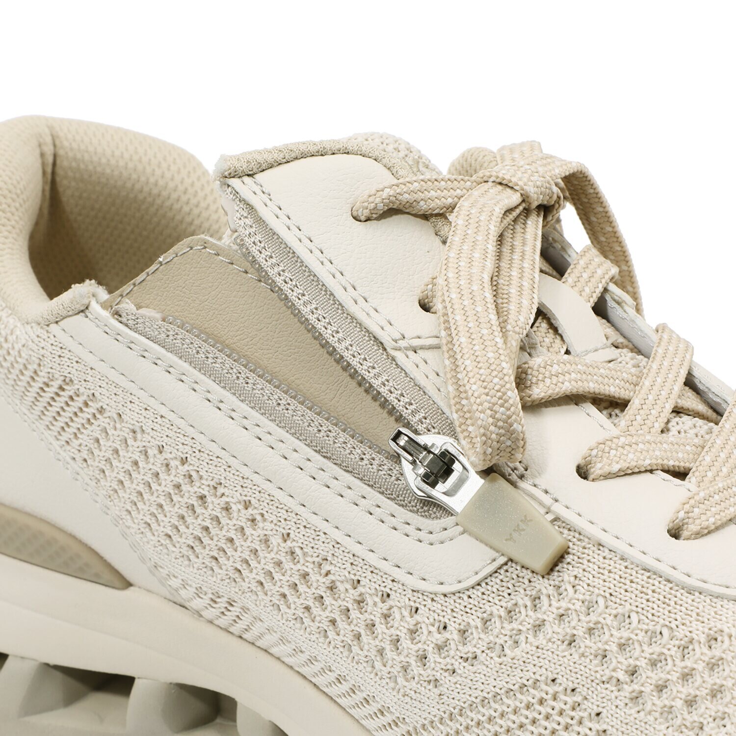 ニーズアップ ゆったり５Ｅ設計 ひざ快適スニーカー