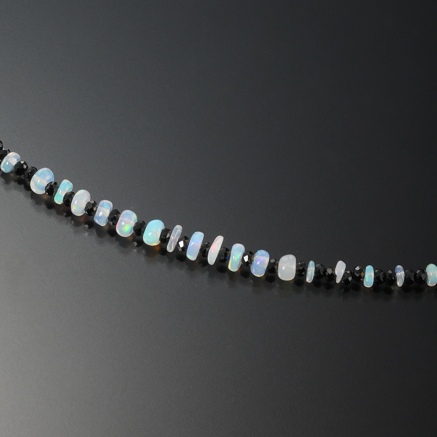 ブレーズ シルバー オパール＆ ブラックスピネル ネックレス