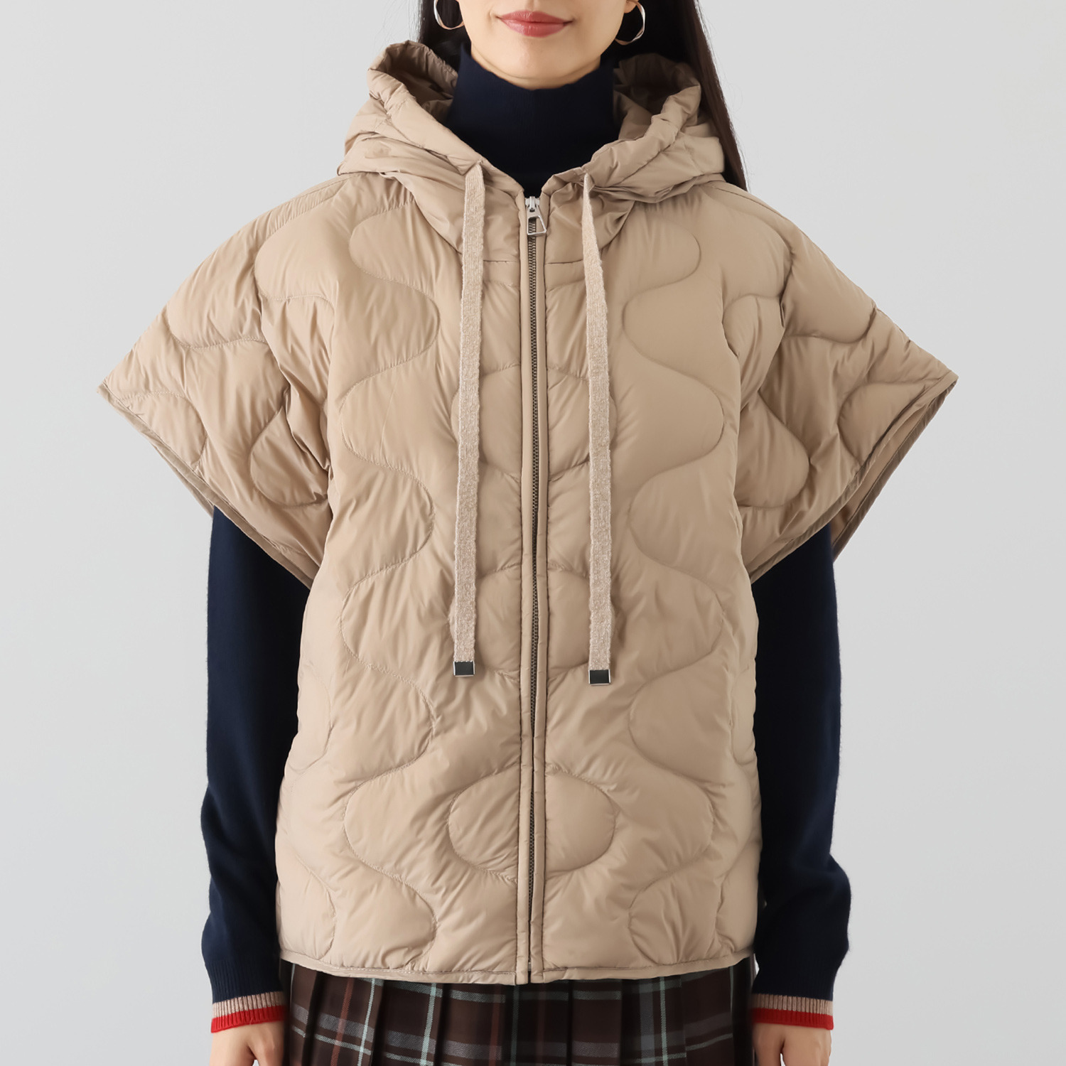 スタイルフライ はっ水 ウェーブ柄キルト フード付ダウンポンチョ