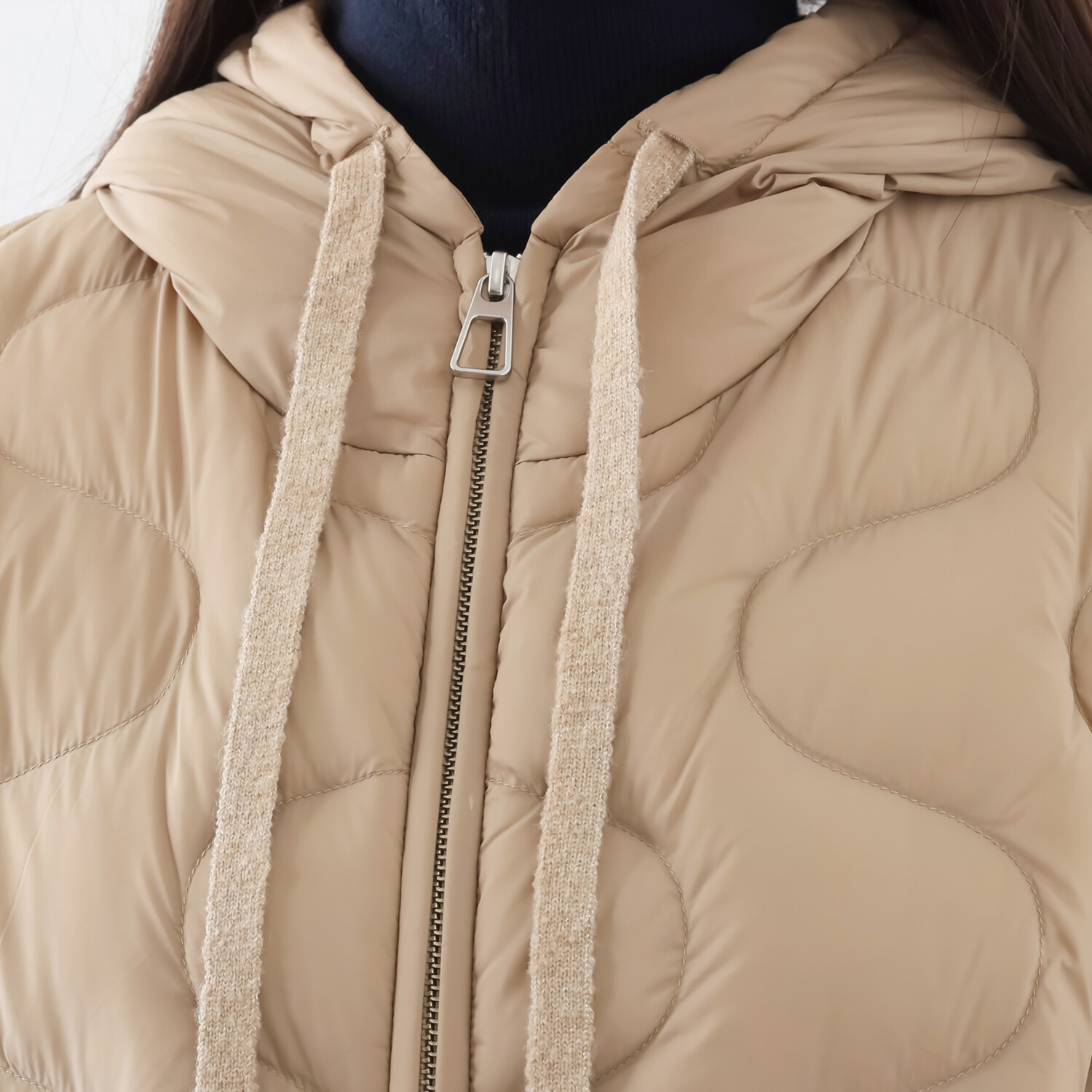 スタイルフライ はっ水 ウェーブ柄キルト フード付ダウンポンチョ