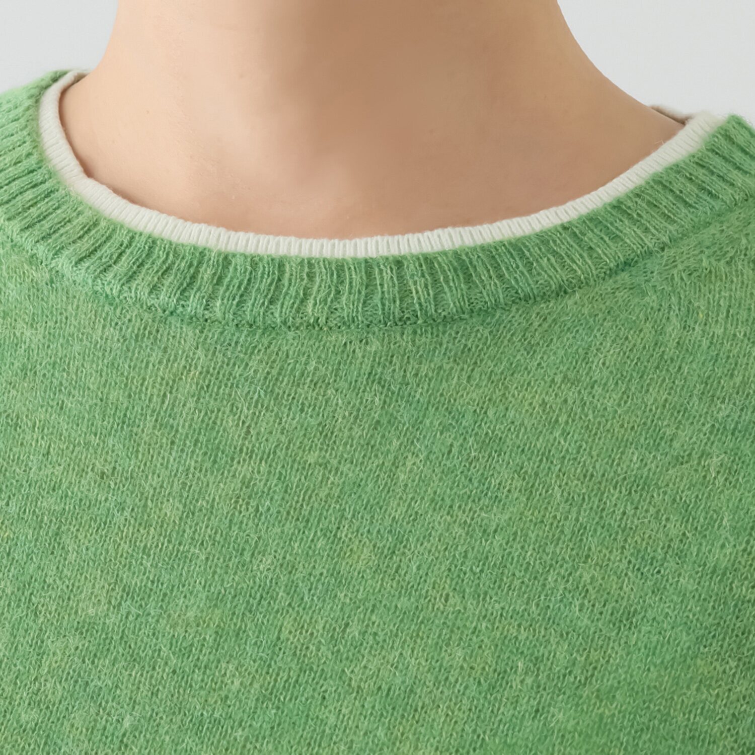 ソアージュ ベビーアルパカ ふんわり暖かい レイヤード風 ニットプルオーバー