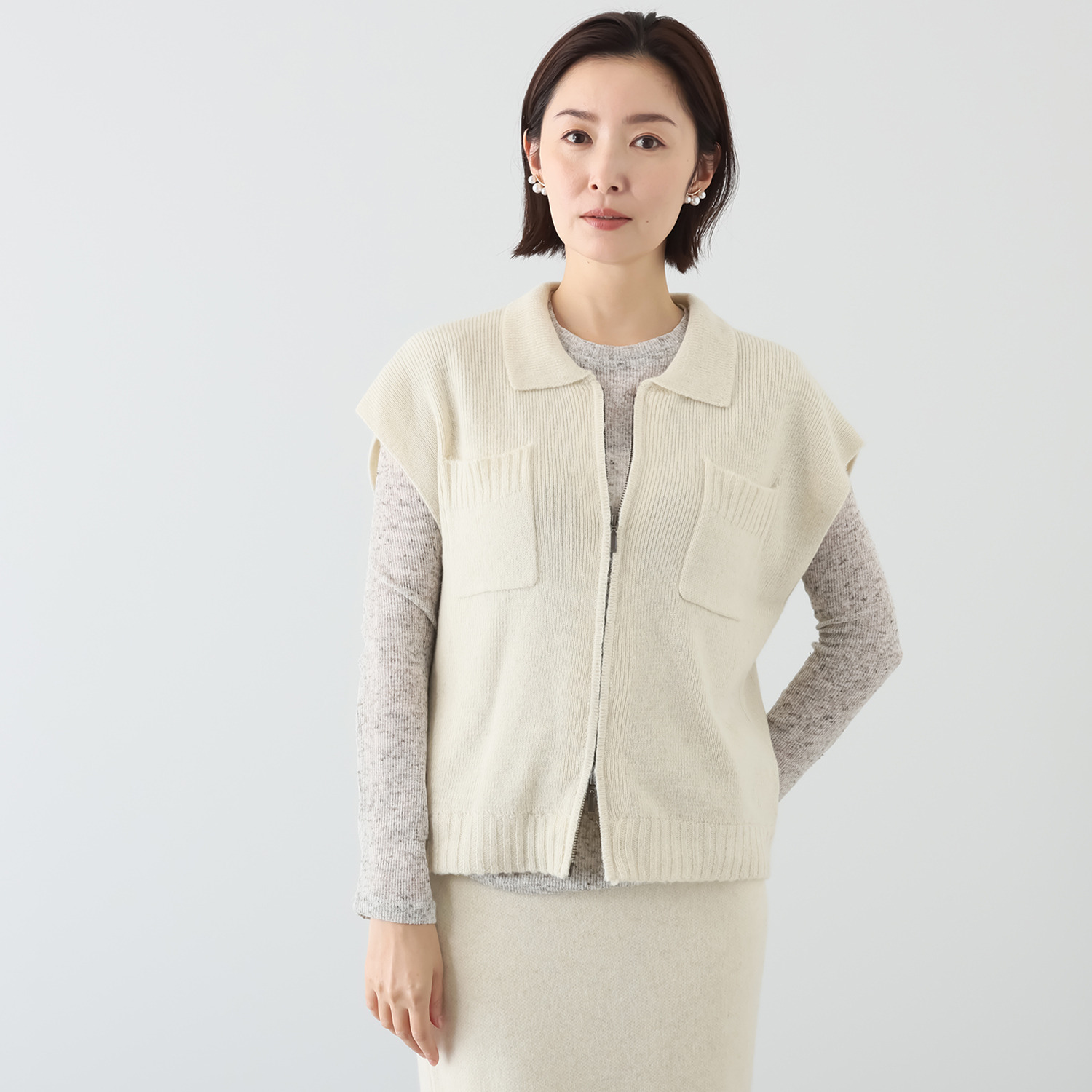 ソアージュ ベビーアルパカ ふんわり暖かい フレンチスリーブ ジップアップベスト