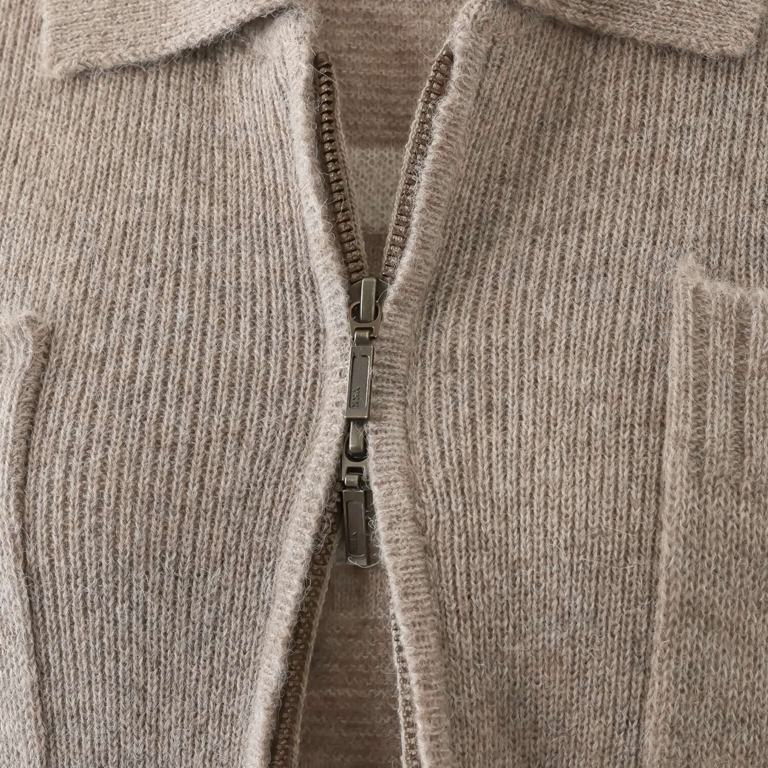 ソアージュ ベビーアルパカ ふんわり暖かい フレンチスリーブ ジップアップベスト