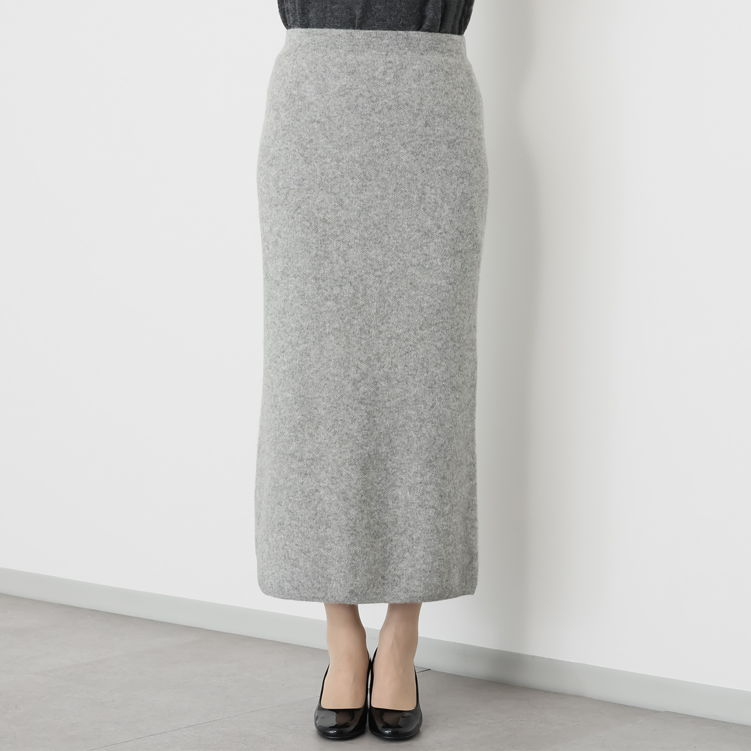 ソアージュ ベビーアルパカ ふんわり暖かい バックスリット ニットスカート