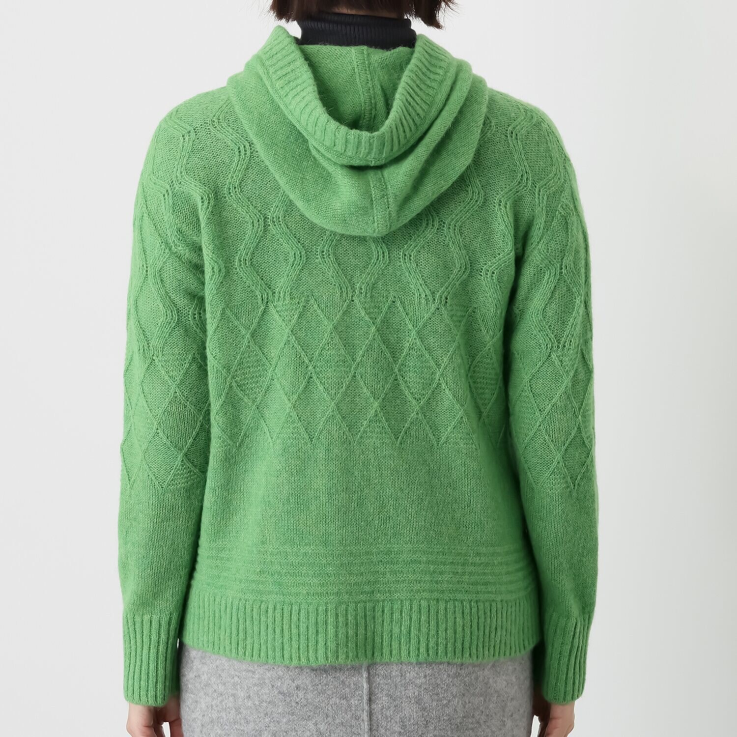 ソアージュ ベビーアルパカ１００％ ふんわり暖かい ケーブル編 フード付カーディガン