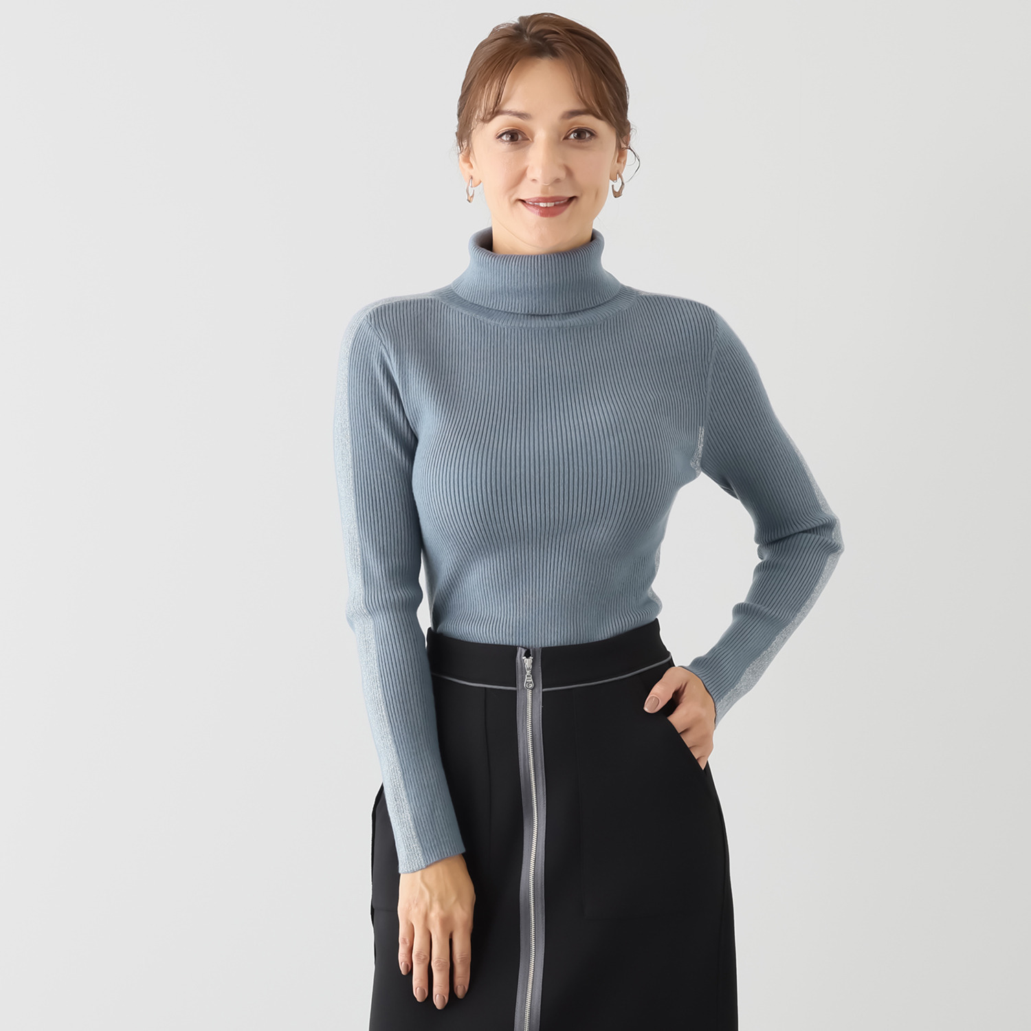 スタイル・ラヴィー 吸湿発熱 ラメラインがエレガント タートル ニットプルオーバー