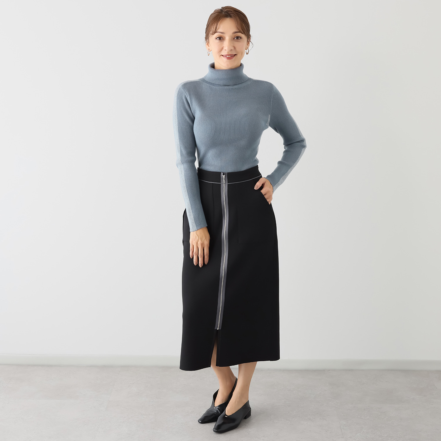 スタイル・ラヴィー 吸湿発熱 ラメラインがエレガント タートル ニットプルオーバー