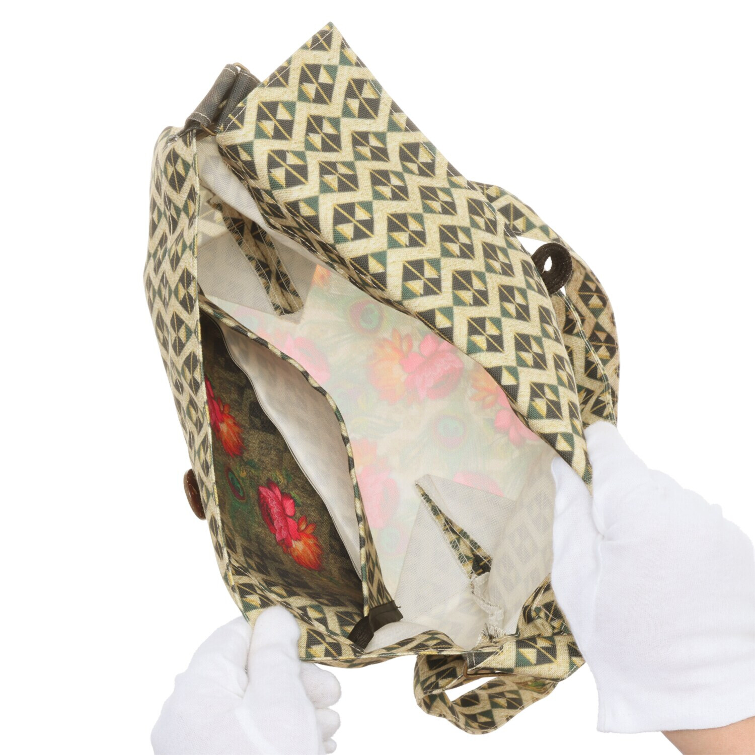 リュシー・ダンセット フラップショルダーバッグ