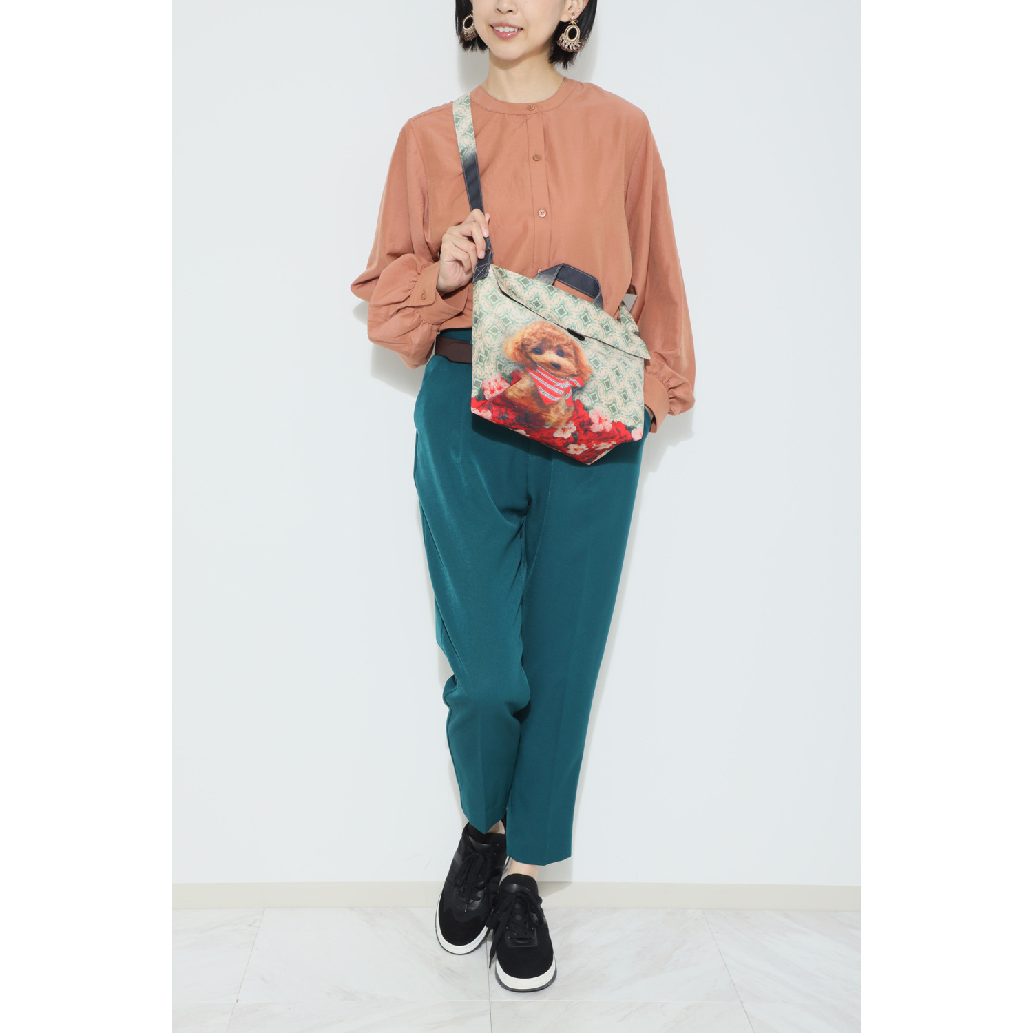 リュシー・ダンセット フラップショルダーバッグ