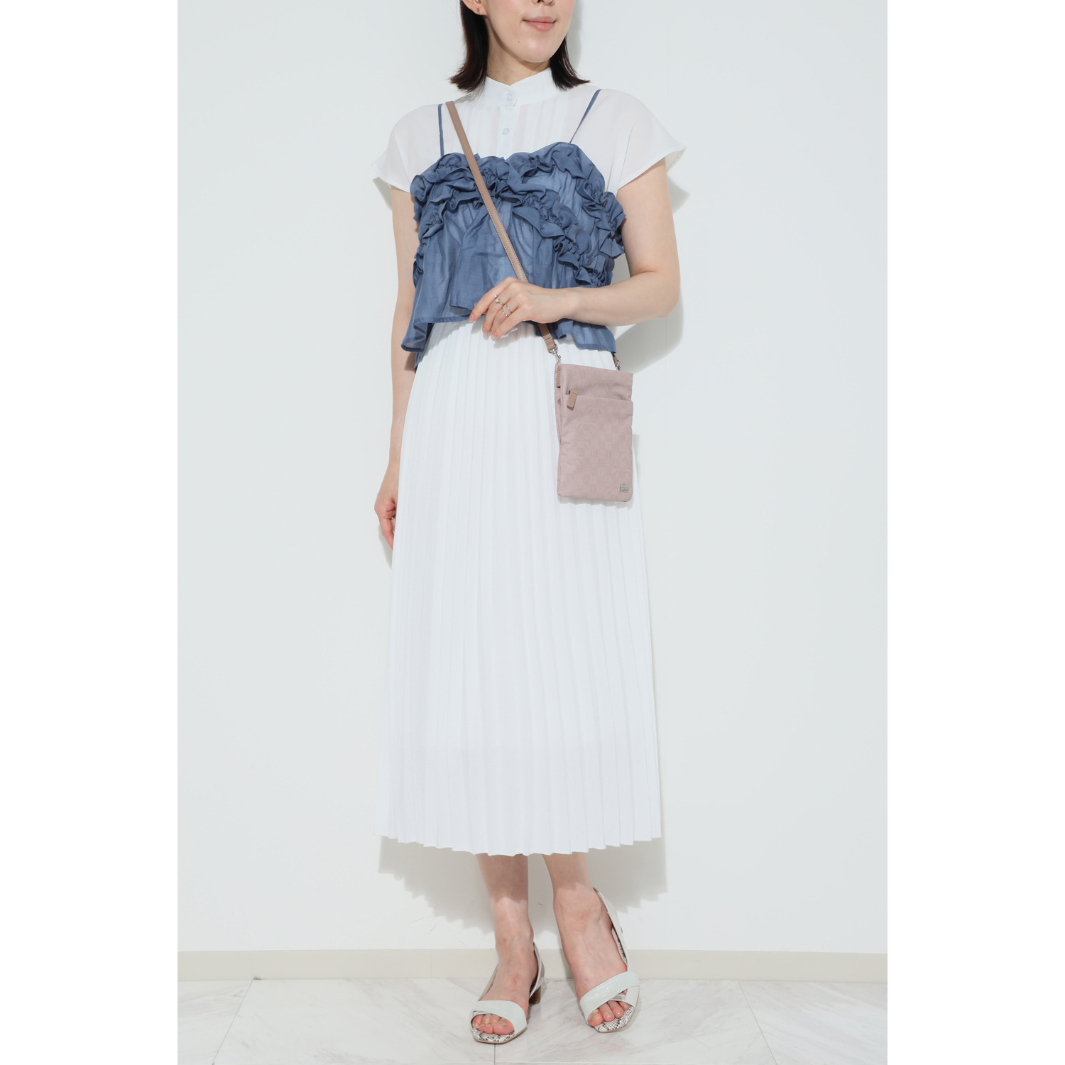 ラ・バガジェリー モノグラム スマホポシェット