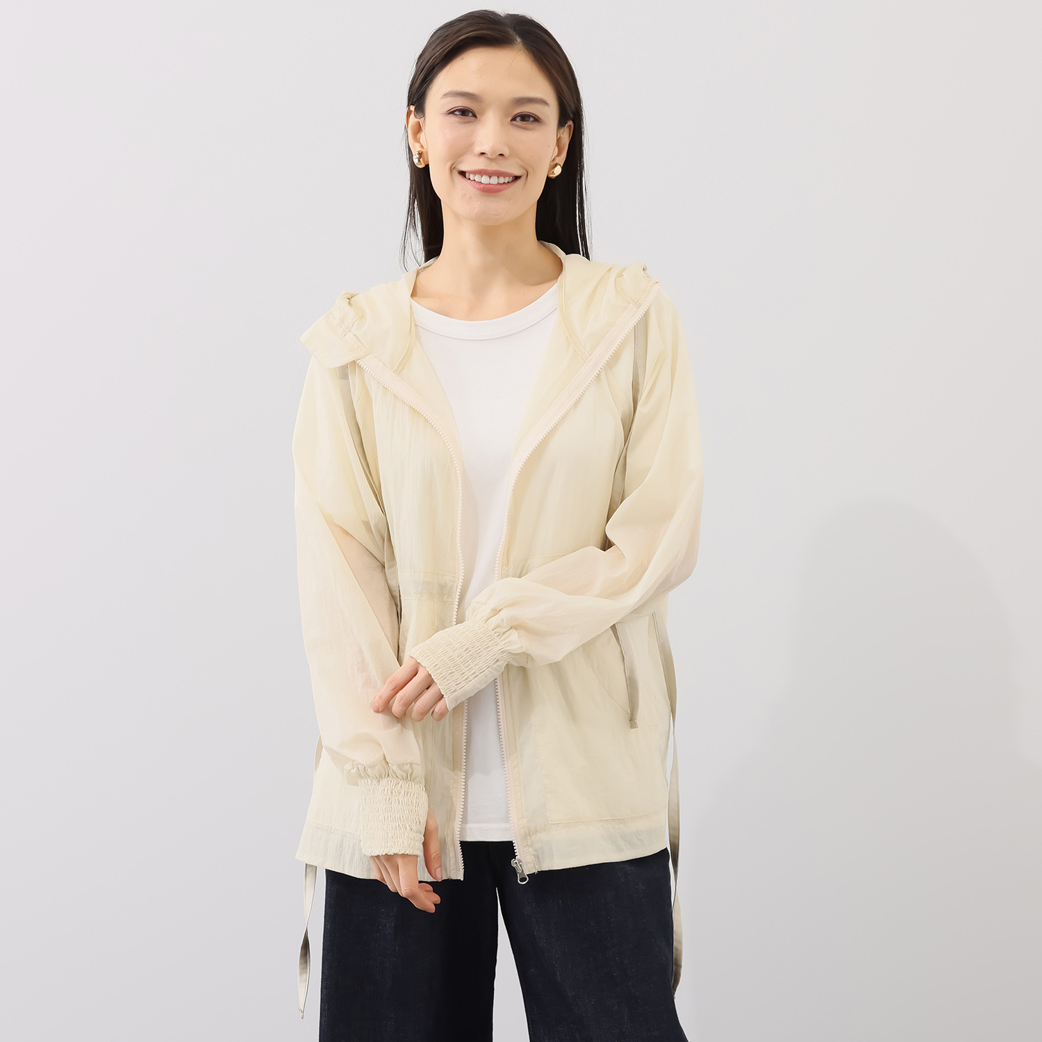 メイドバイスターズ 透けるのに しっかりＵＶカット！ ふわふわシフォン調 ポケッタブルパーカー