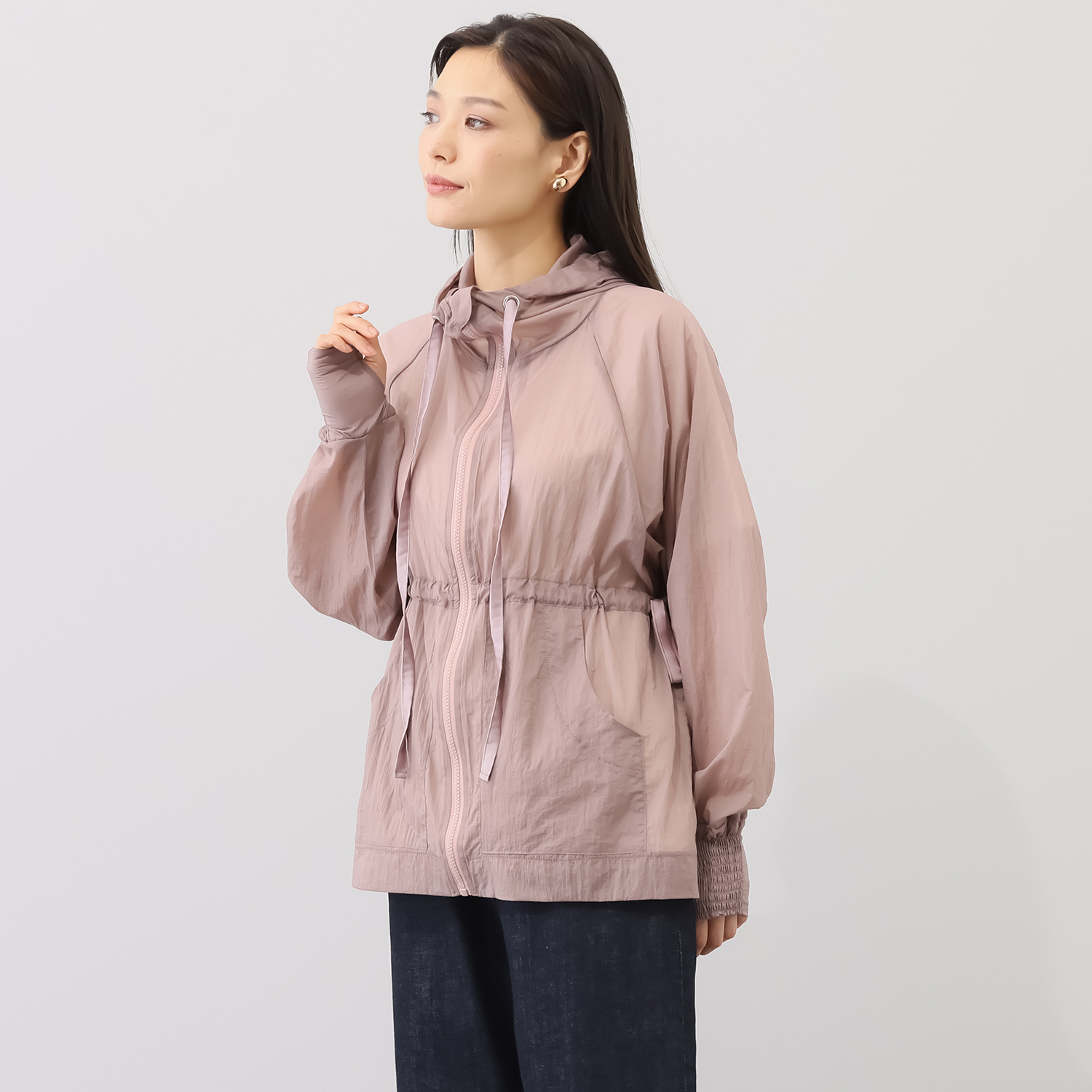 メイドバイスターズ 透けるのに しっかりＵＶカット！ ふわふわシフォン調 ポケッタブルパーカー