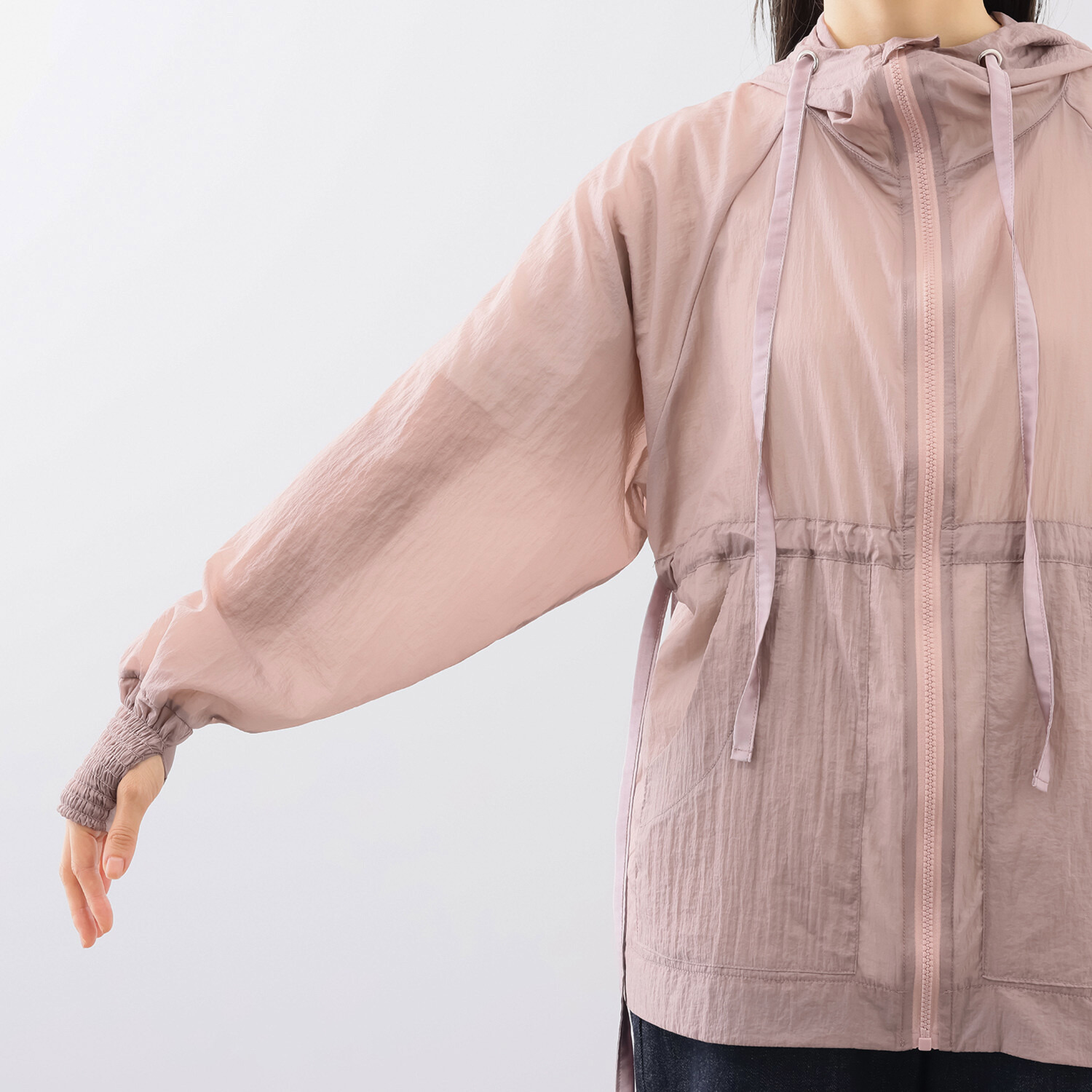 メイドバイスターズ 透けるのに しっかりＵＶカット！ ふわふわシフォン調 ポケッタブルパーカー