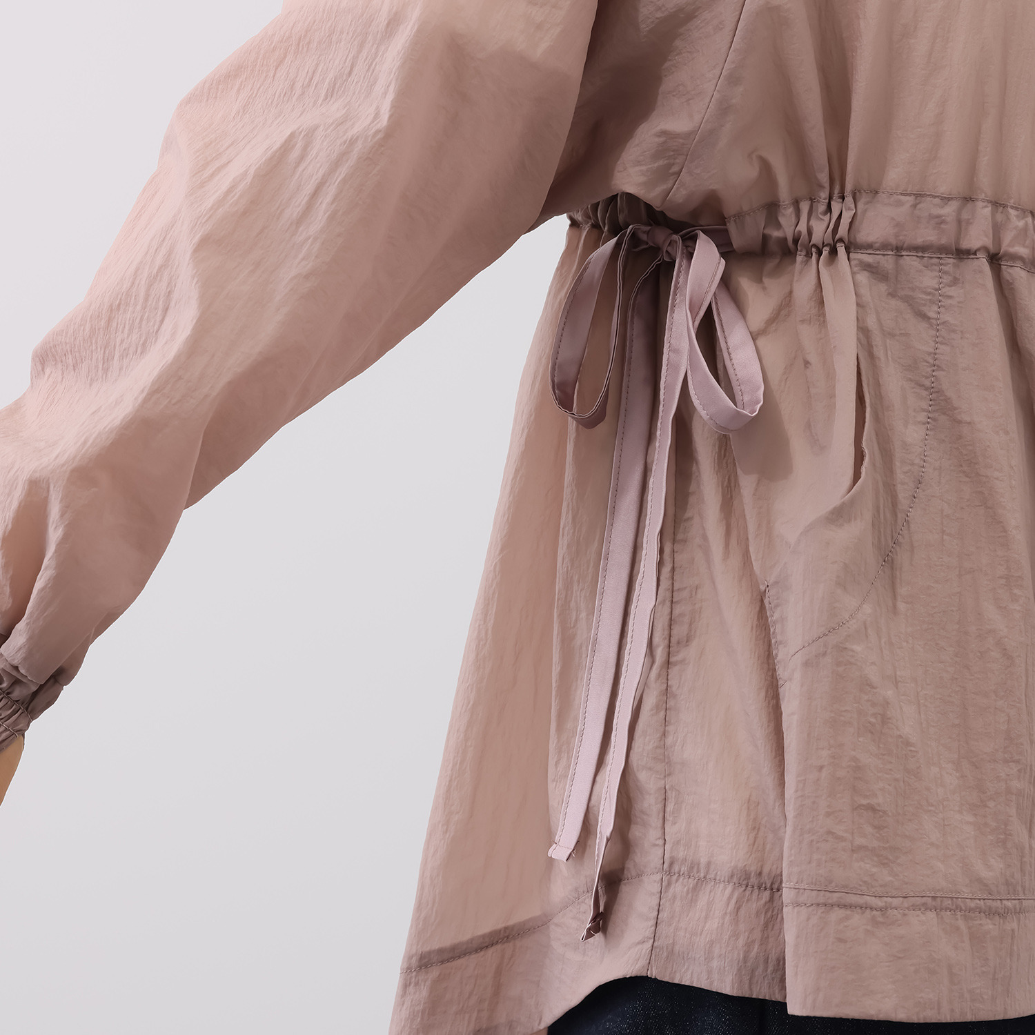 メイドバイスターズ 透けるのに しっかりＵＶカット！ ふわふわシフォン調 ポケッタブルパーカー