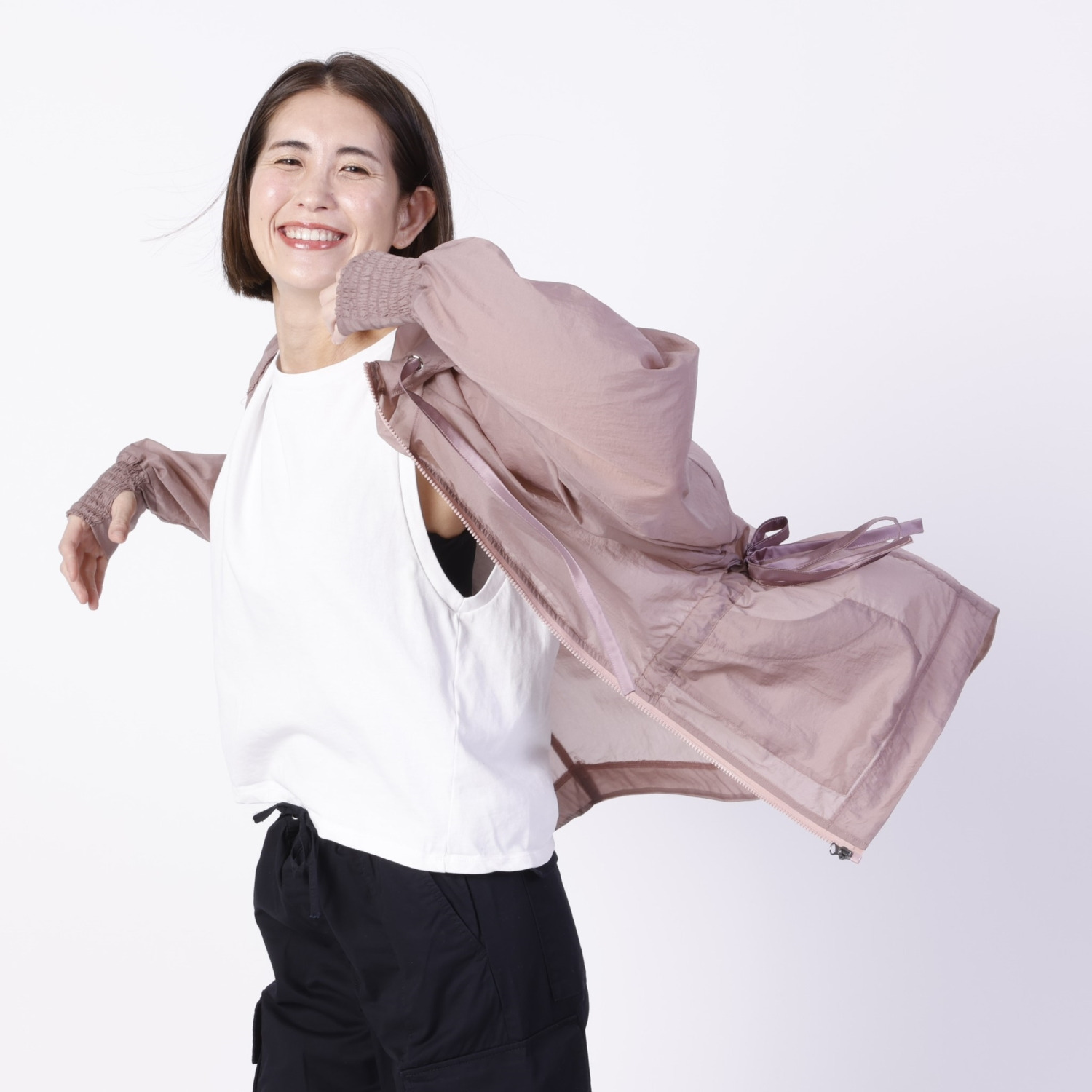 メイドバイスターズ 透けるのに しっかりＵＶカット！ ふわふわシフォン調 ポケッタブルパーカー