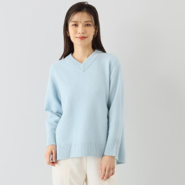 ウタオ ウールカシミヤ混 ＡＱＵＡニット Ｖネックプルオーバー