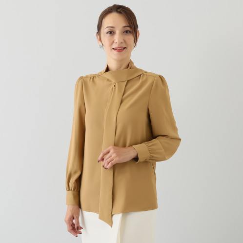 ゴドー　毎日着られる特別感　ボウタイブラウス